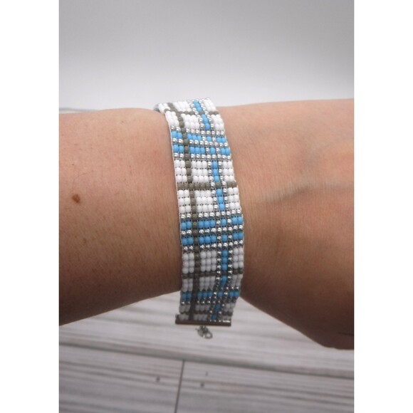 Loom Beaded Bracelet Plaid - Picture 1 of 4